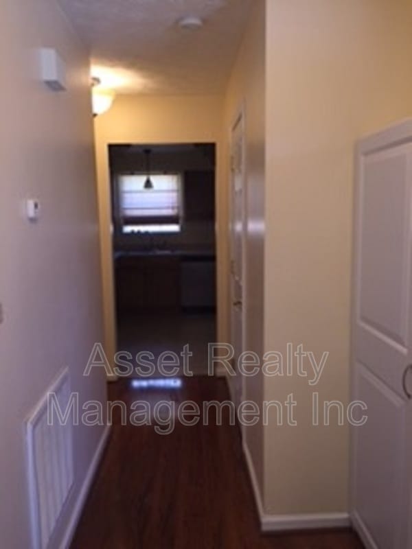 Building Photo - 8212 Tangle Grove Ln