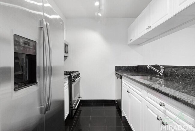 Building Photo - 1 bedroom in New York NY 10010