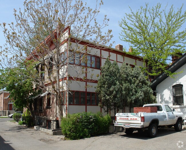 Building Photo - Franklin Apartments