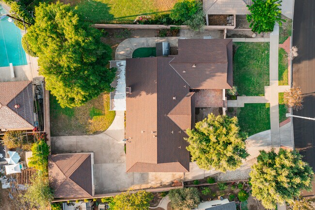 Building Photo - Spacious 4BR 2BA Home in Prime Glendora