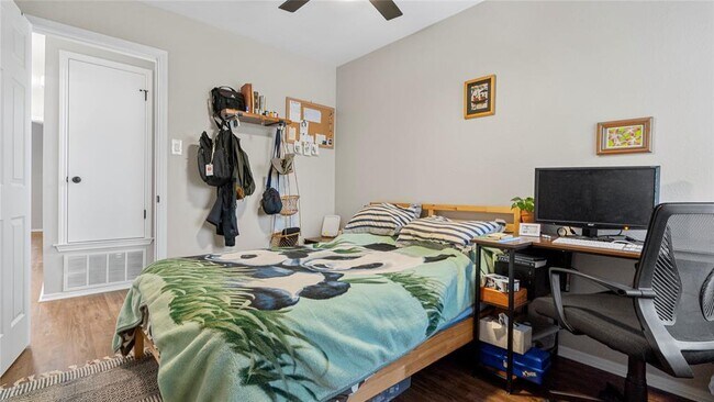 Building Photo - 3108 Linnet Dr