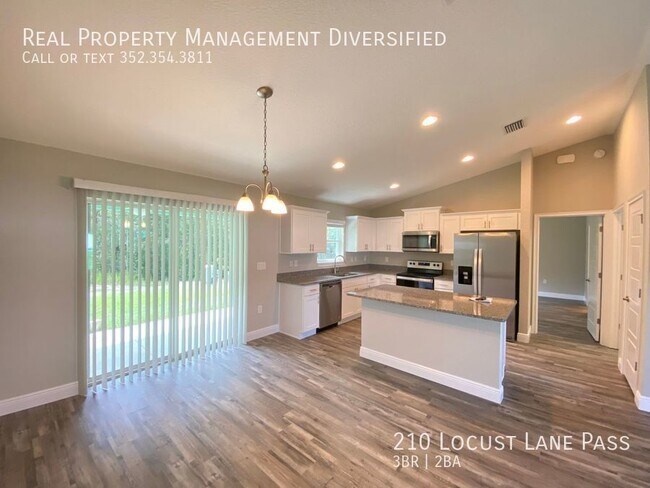 Building Photo - 210 Locust Lane Pass