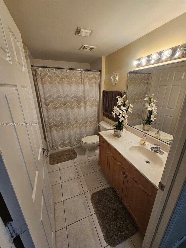 Building Photo - 8440 SW 8th St