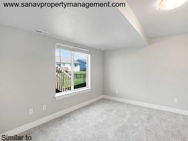 Building Photo - Modern 4-Bed Home for Rent in Desirable NE...