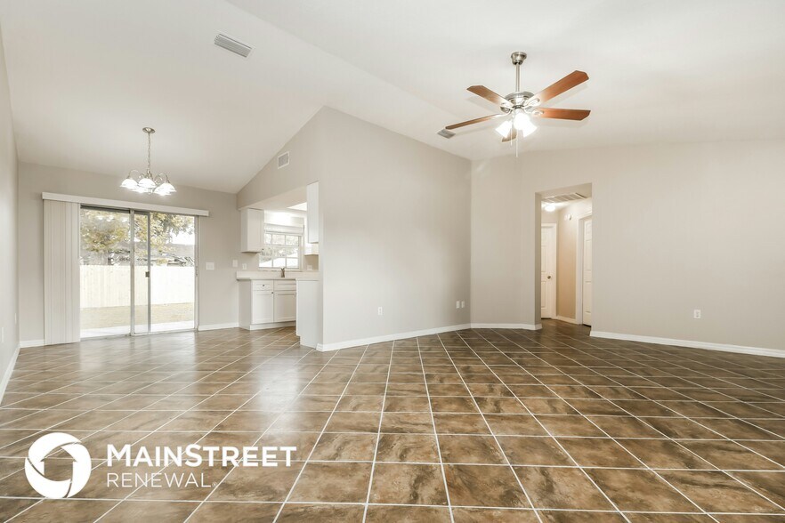 Building Photo - 7943 Indian Heights Dr