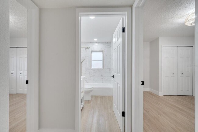 Building Photo - 7043 Carlene Dr