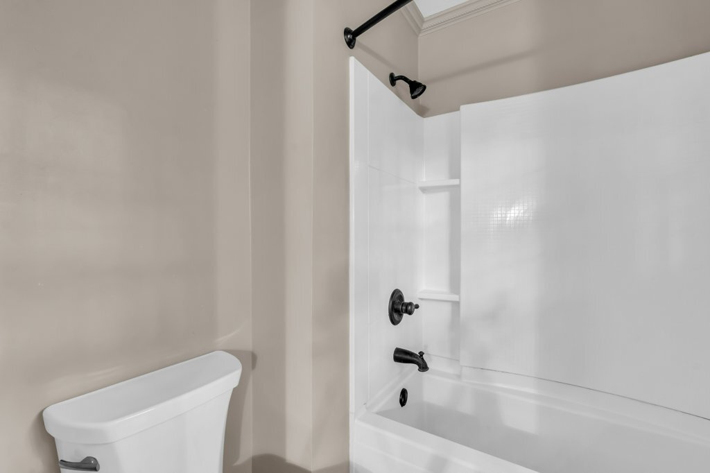 Building Photo - 704 19th Ave N