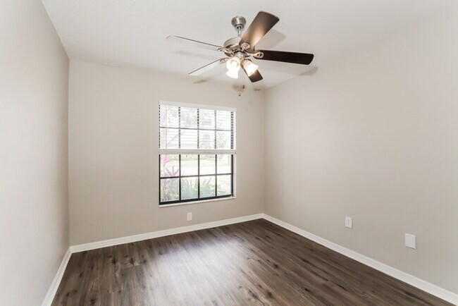 Building Photo - 9735 Fox Chapel Rd