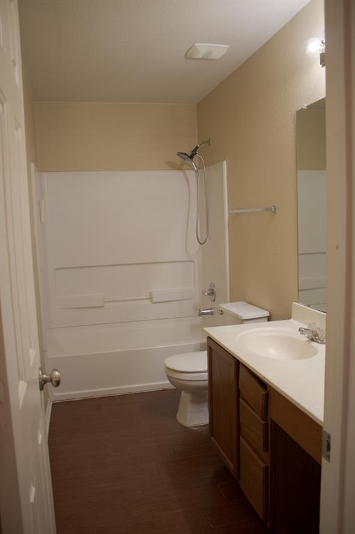 Building Photo - 604 Trail Dust Dr