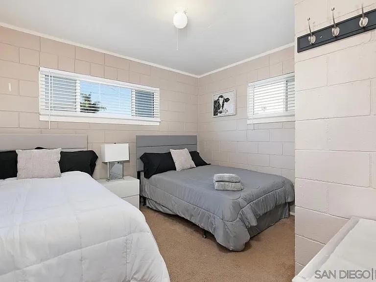 Building Photo - 1380 Grove Ave