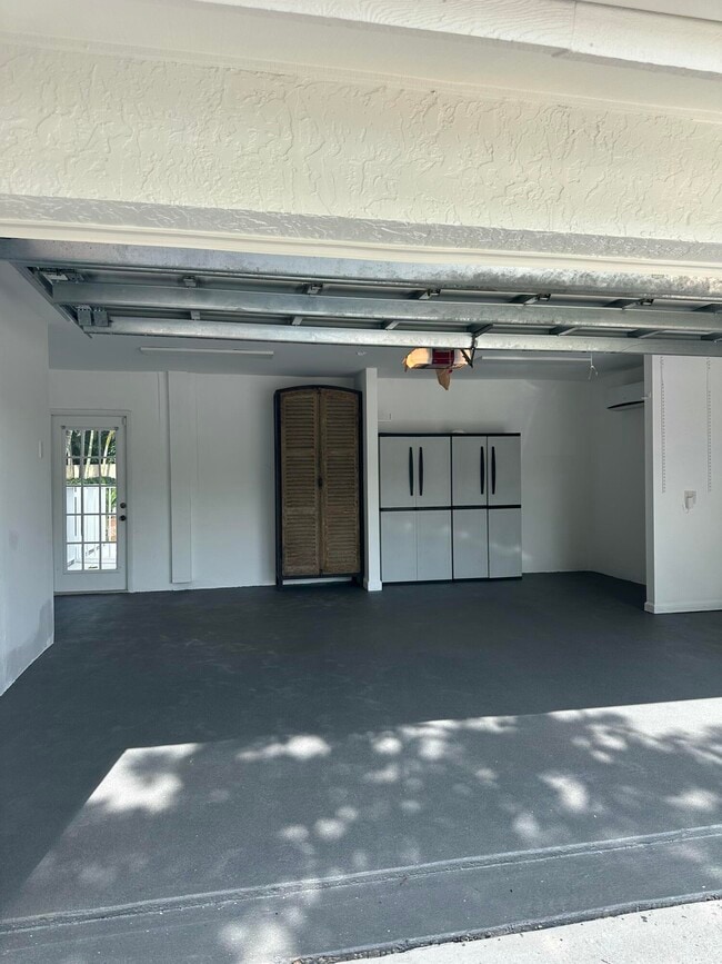 Building Photo - 3069 NW 27th Terrace