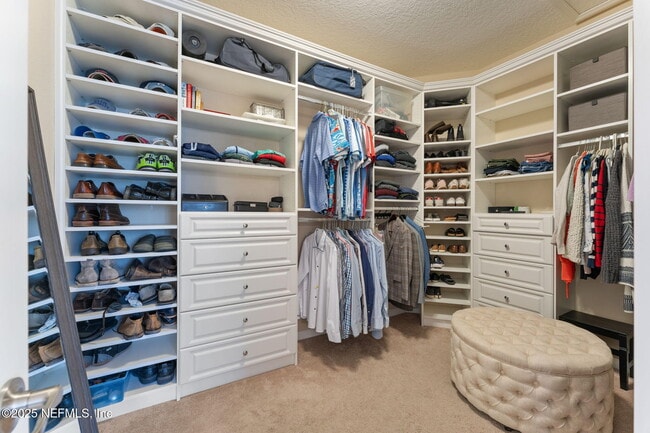 Building Photo - 22 Medio Dr