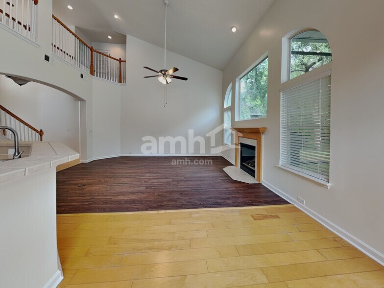 Building Photo - 240 Sweetbrier Branch Ln