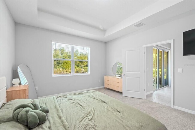 Building Photo - 5223 NW 48th Pl