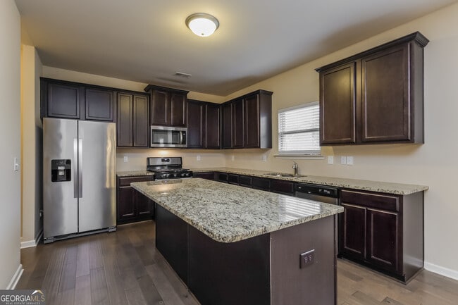 Building Photo - 1209 Creek Crossing Dr