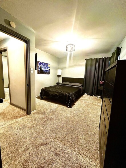 Building Photo - 9000 S Wabash Ave