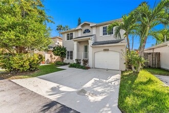Building Photo - 10073 SW 117th Ct
