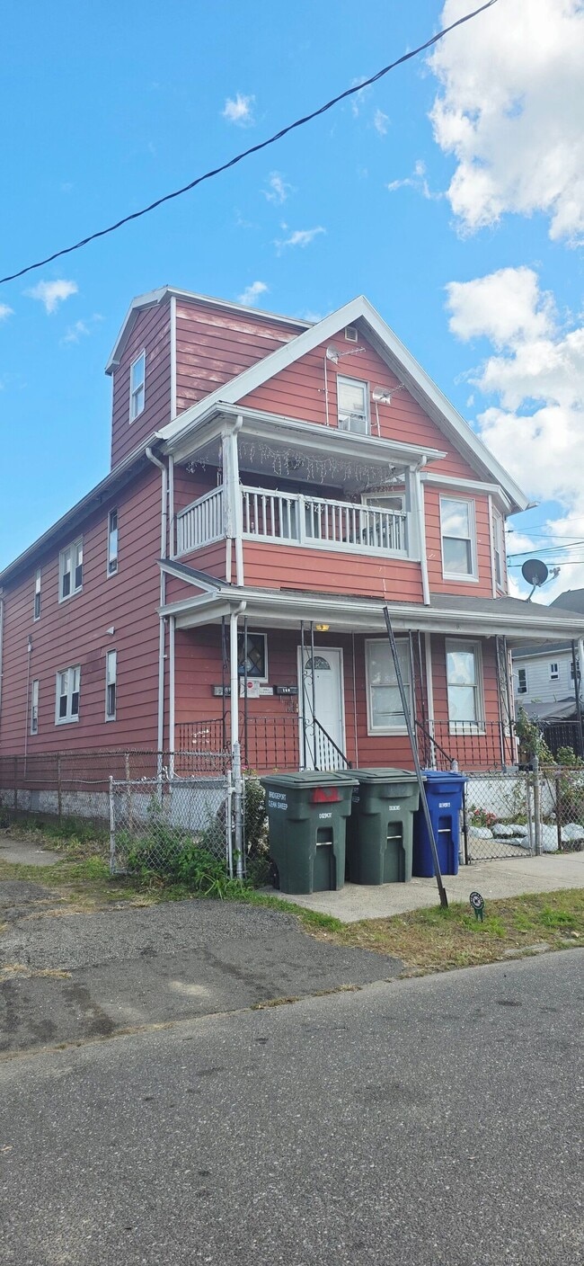 Building Photo - 160 4th St