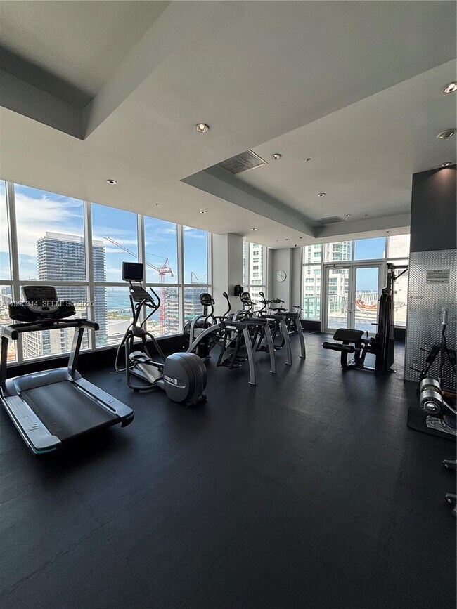 Building Photo - 133 NE 2nd Ave