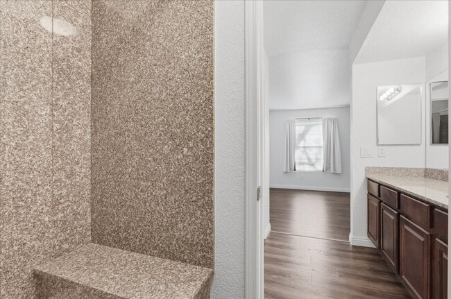 Building Photo - 2606 S Durango Dr