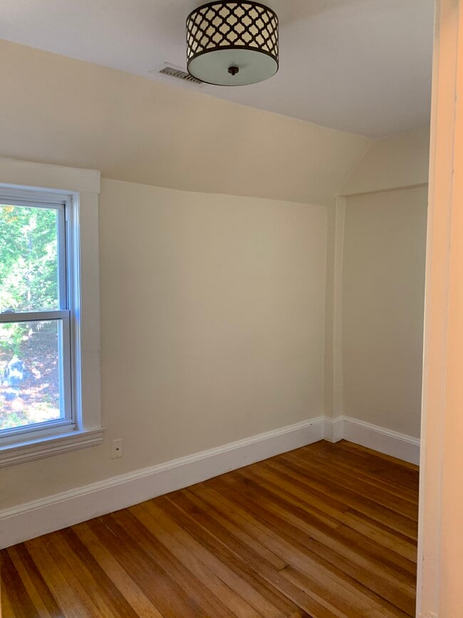 Building Photo - 64 Cedar St