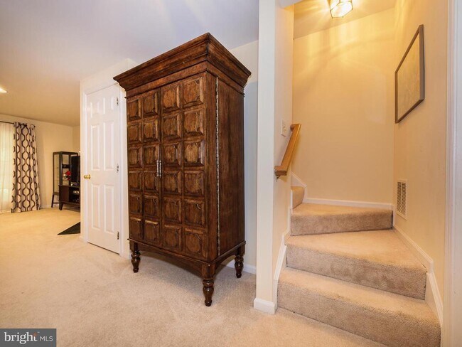 Building Photo - 9419 Steeple Ct