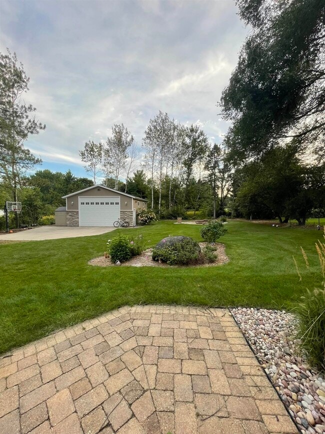 Building Photo - 6221 Old Middleton Rd