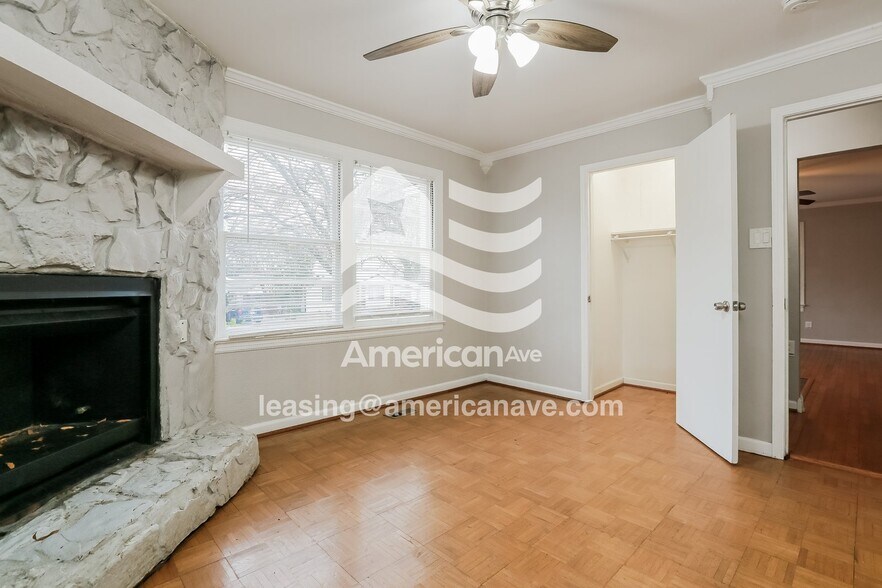 Building Photo - 4300 Willow St