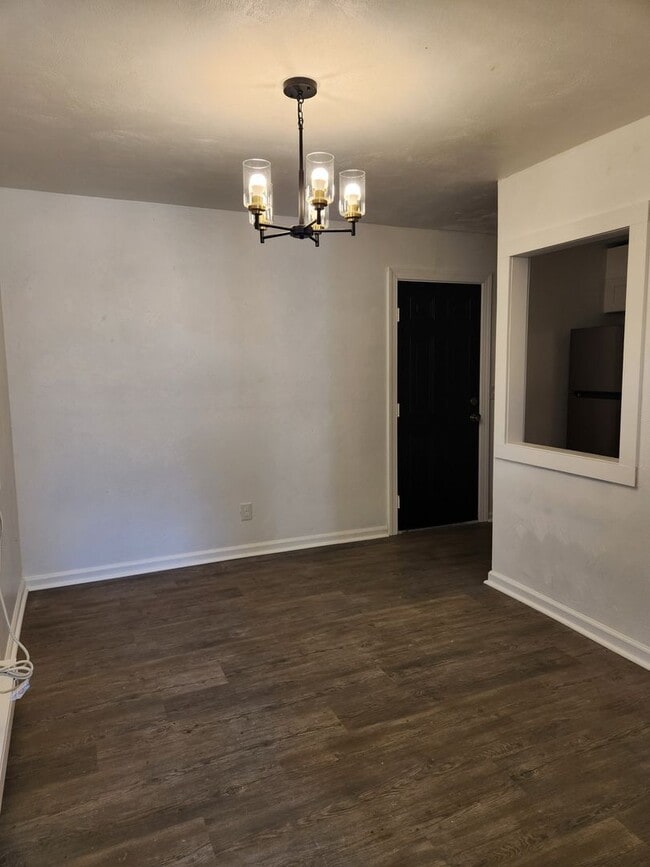 Building Photo - FOR RENT - PORTSMOUTH