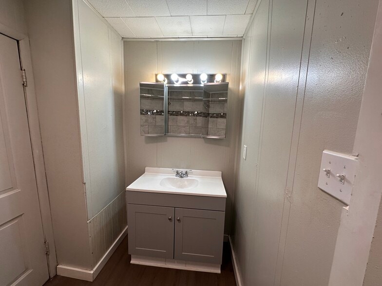 Building Photo - 2164 Jackson St