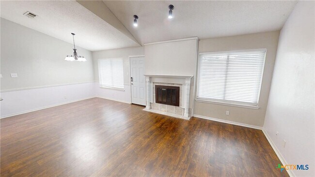 Building Photo - 3318 Paintrock Dr