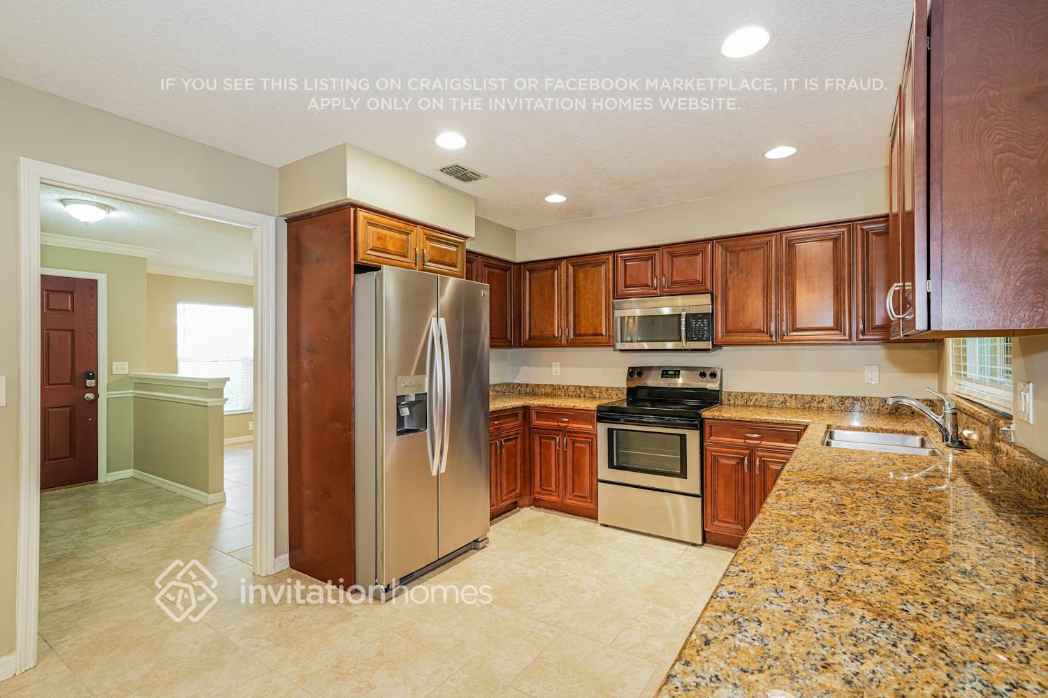 Building Photo - 15101 Southfork Dr