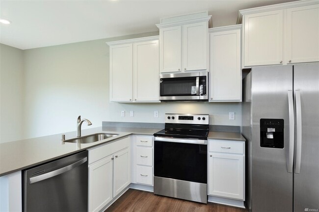 Building Photo - 8414 Gilman Wy