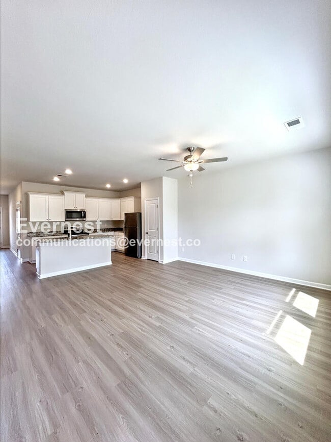 Building Photo - 2150 Willow Gln Dr