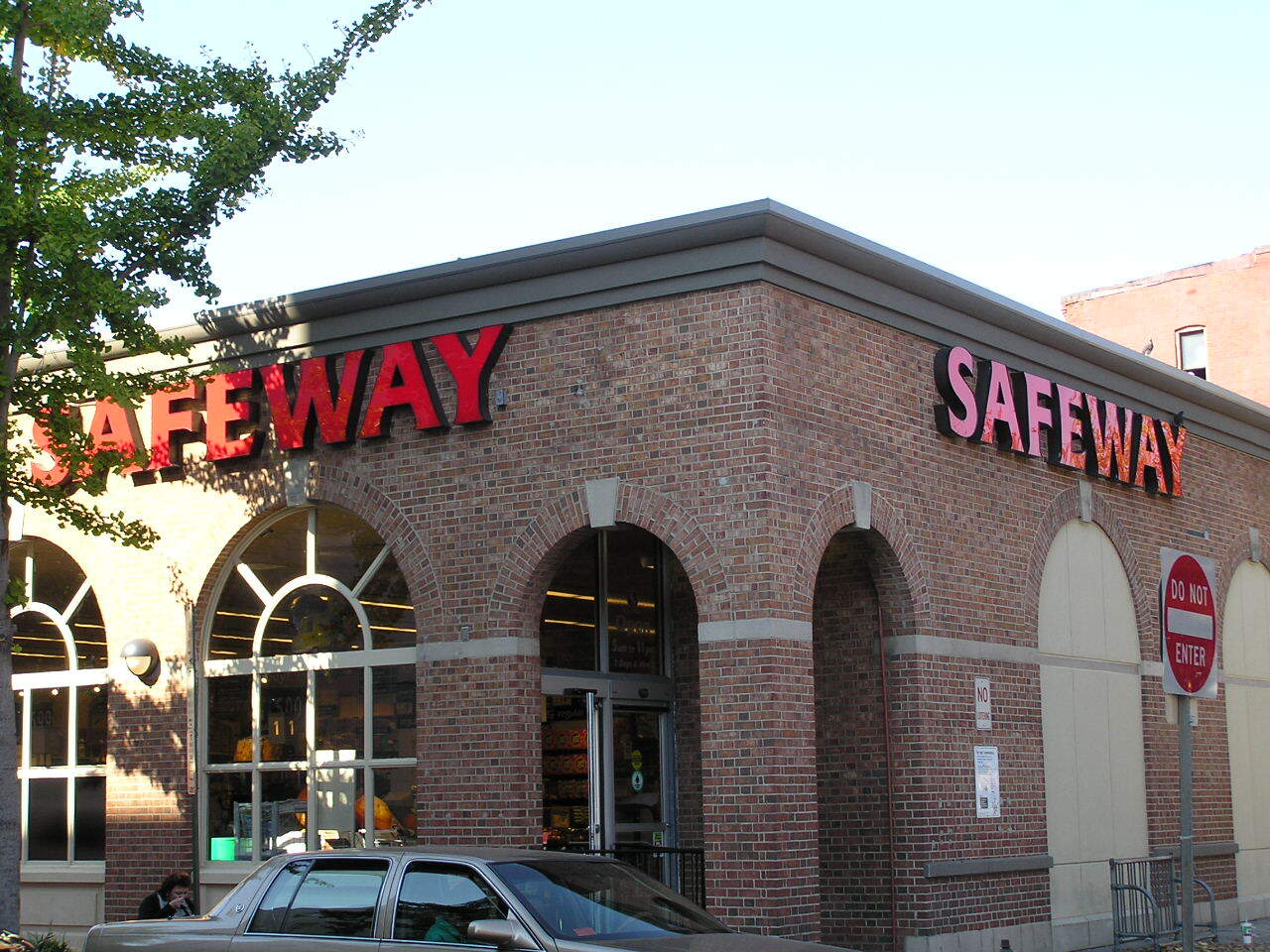Safeway a few blocks away - 1741 T Street Northwest