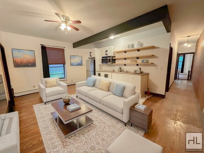 Building Photo - 213 W 135th St