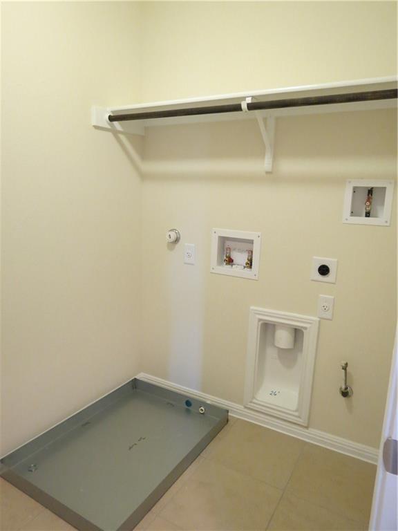 Building Photo - 2304 S Lakeline Blvd