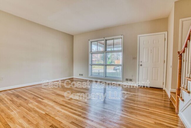 Building Photo - 6149 Dunroming Rd