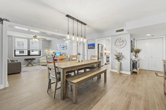 Building Photo - 1748 Jupiter Cove Dr
