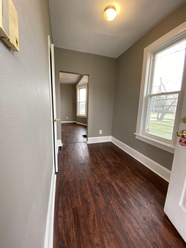 Building Photo - 2273 Mayville