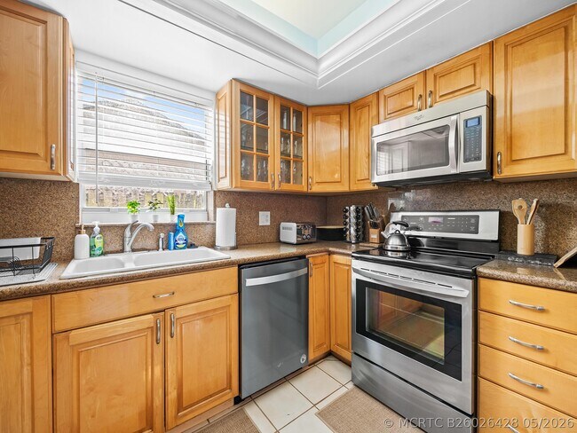 Building Photo - 3240 Spanish River Dr