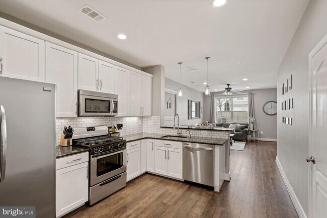 Building Photo - 22682 Verde Gate Terrace