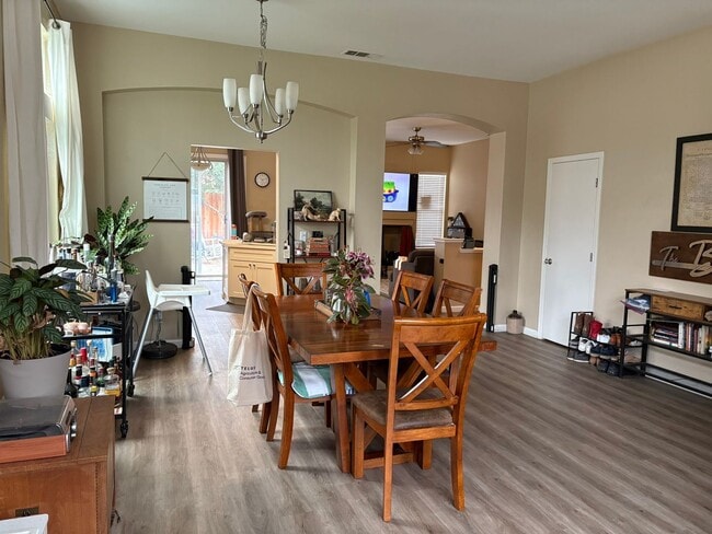 Building Photo - 2085 Galleon Dr