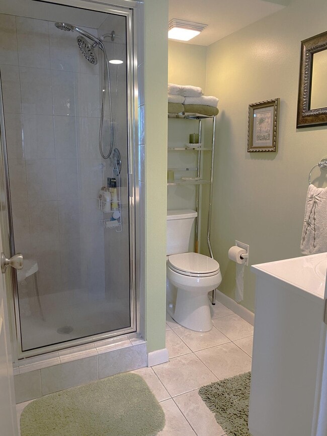 Building Photo - 14 Royal Palm Way