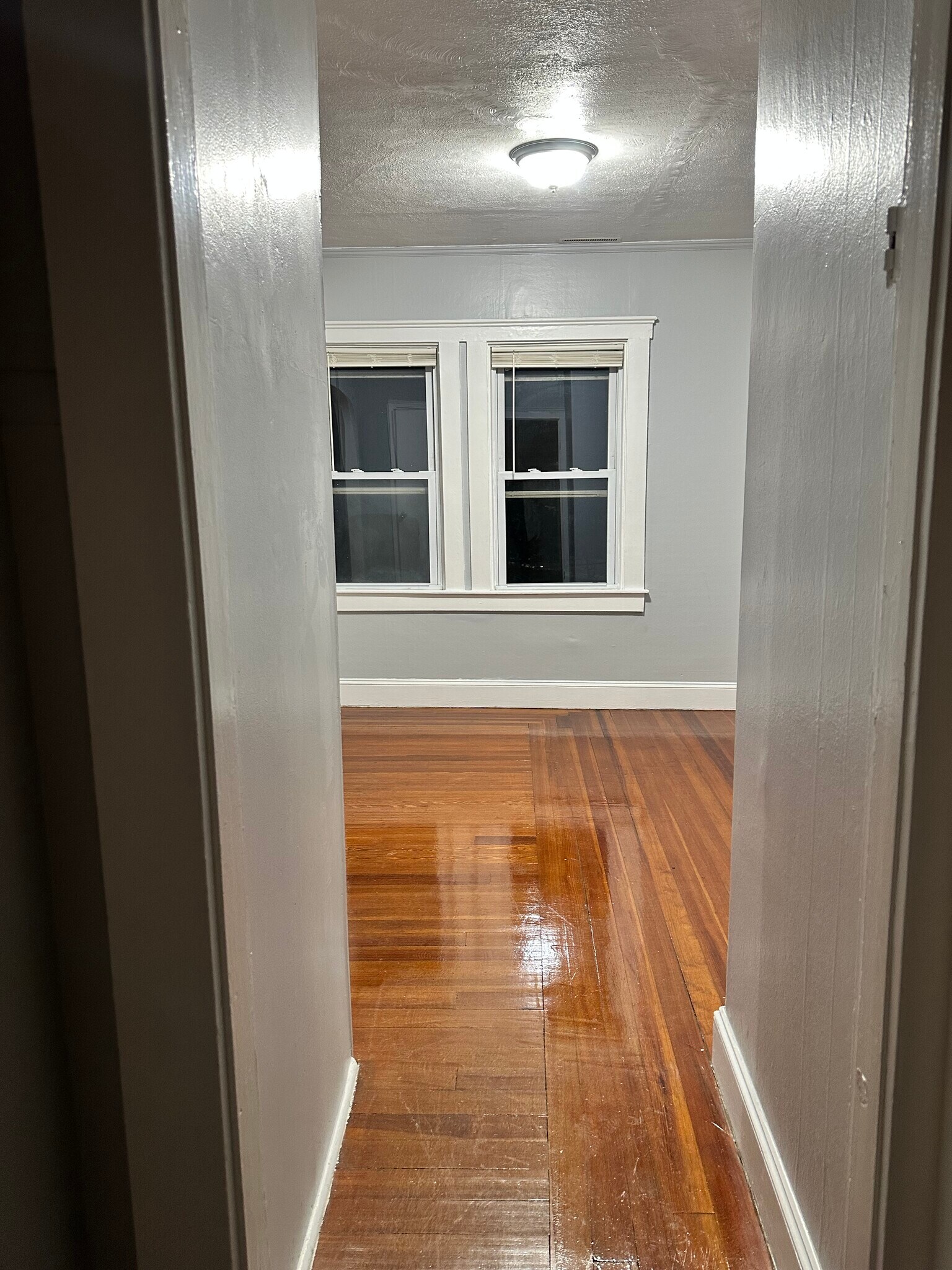 Building Photo - 16 Sabra St