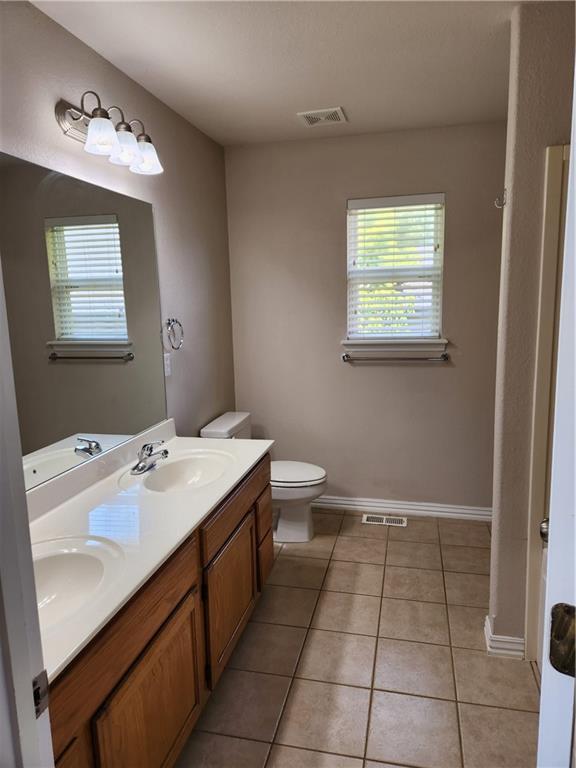 Building Photo - 123 Granshire Dr