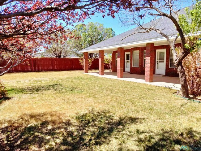 Building Photo - 2301 Reese Dr