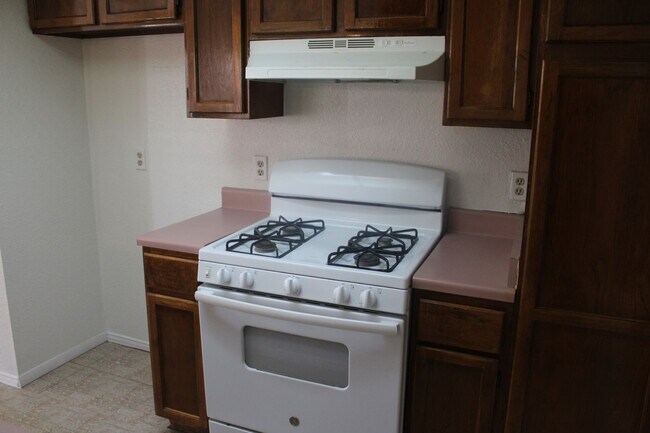 Building Photo - 1472 Sierra De Oro Dr