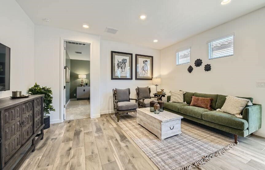 Building Photo - 3241 E Malibu Dr