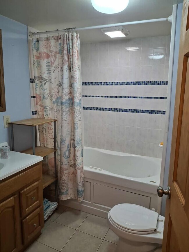 Building Photo - 79 Harris St